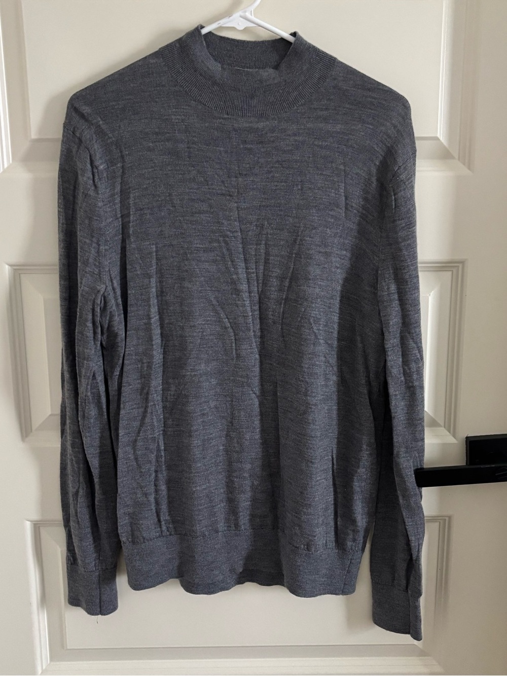 Banana Republic Women’s Merino Wool Gray Mock Neck Sweater
